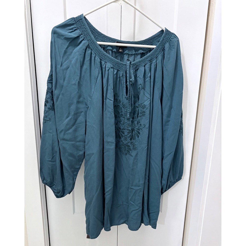 Torrid Teal Blue Embroidered Peasant Blouse Smocked Keyhole Top Plus Size 1 1X